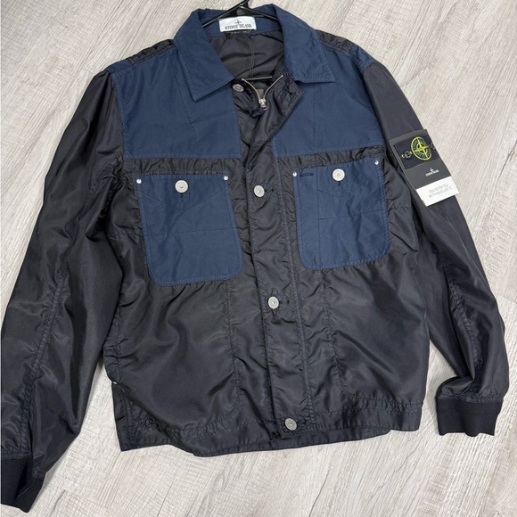Stone Island Two-Tone Navy and Black Jacket - Picture 3 of 6